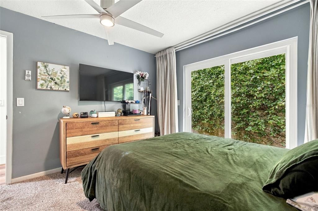 For Sale: $739,900 (3 beds, 3 baths, 2024 Square Feet)
