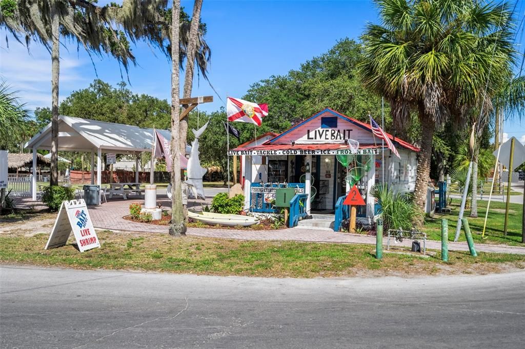 For Sale: $249,900 (2 beds, 2 baths, 1025 Square Feet)