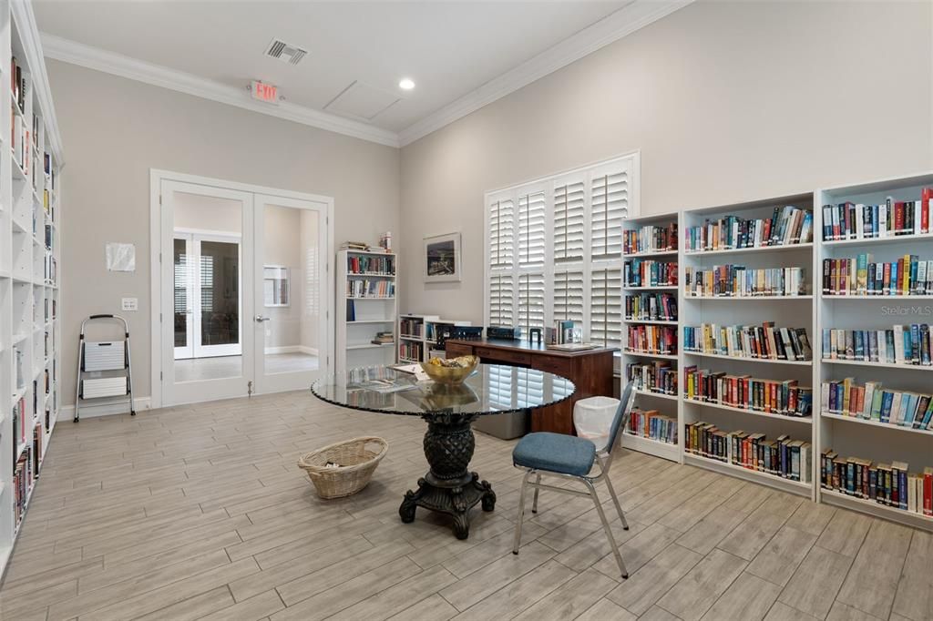 For Sale: $249,900 (2 beds, 2 baths, 1025 Square Feet)