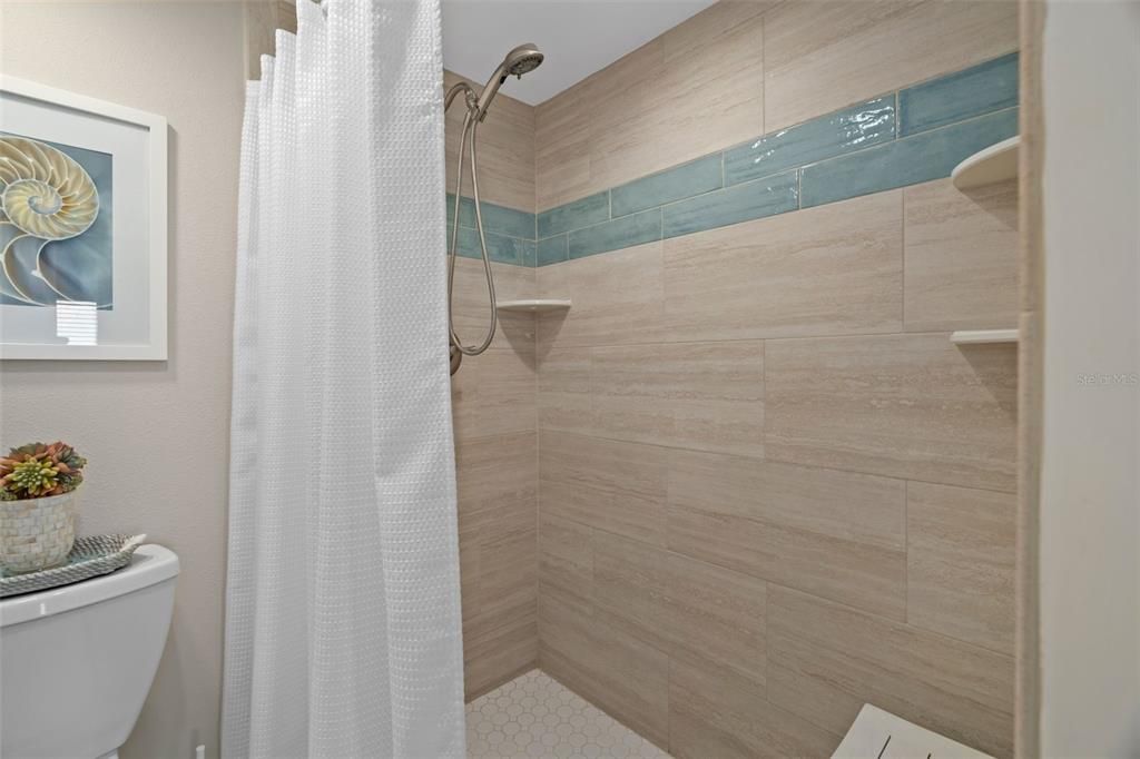 En Venta: $249,900 (2 camas, 2 baños, 1025 Pies cuadrados)