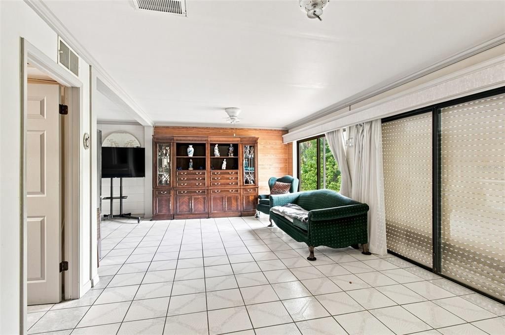 En Venta: $1,040,000 (3 camas, 3 baños, 2404 Pies cuadrados)