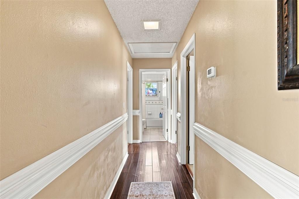 En Venta: $1,040,000 (3 camas, 3 baños, 2404 Pies cuadrados)