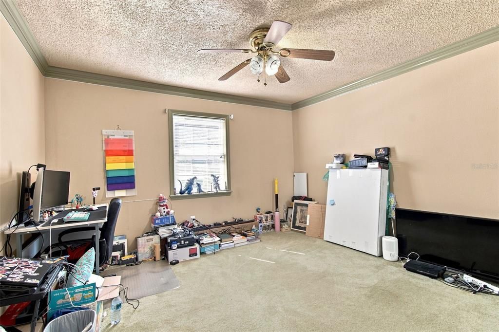 En Venta: $1,040,000 (3 camas, 3 baños, 2404 Pies cuadrados)