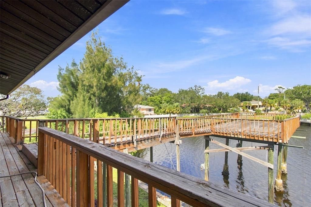 En Venta: $1,040,000 (3 camas, 3 baños, 2404 Pies cuadrados)