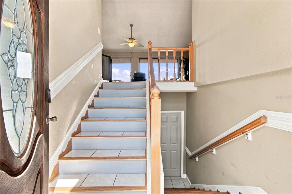 En Venta: $1,040,000 (3 camas, 3 baños, 2404 Pies cuadrados)