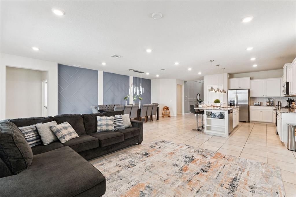 For Sale: $745,000 (8 beds, 6 baths, 4036 Square Feet)