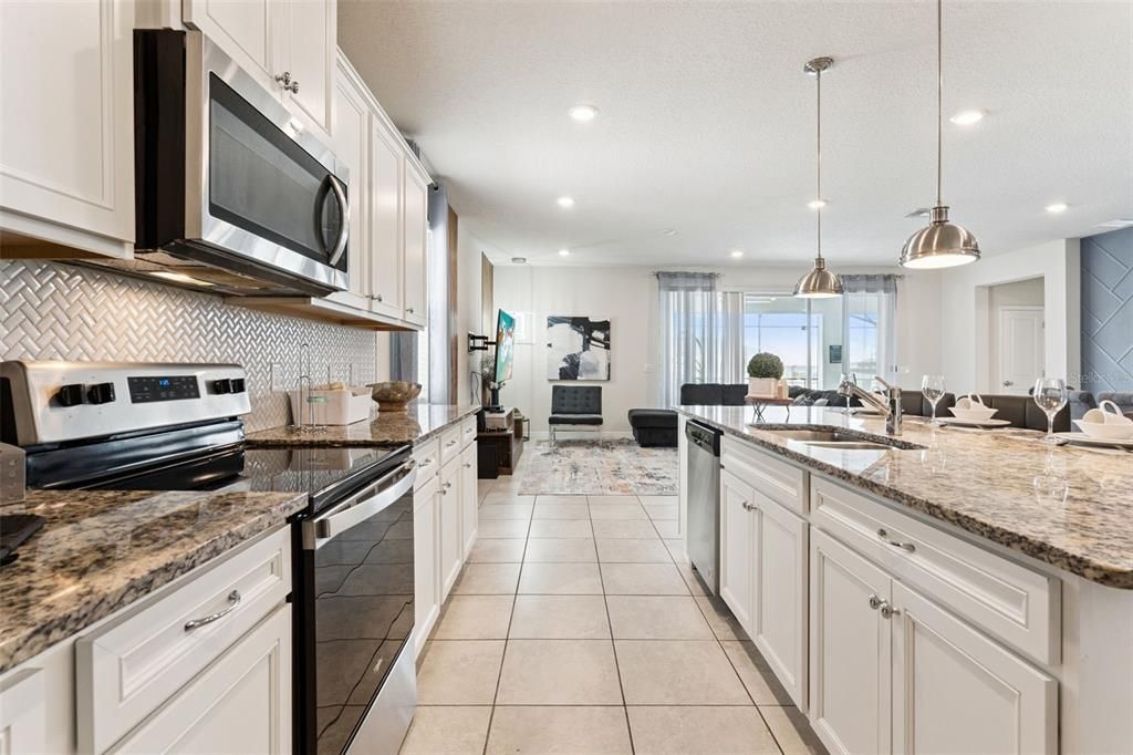 For Sale: $745,000 (8 beds, 6 baths, 4036 Square Feet)