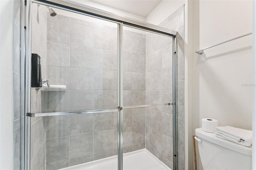 For Sale: $745,000 (8 beds, 6 baths, 4036 Square Feet)