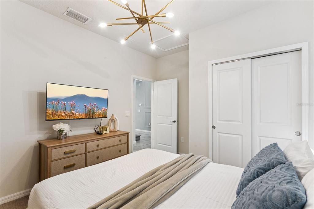 For Sale: $745,000 (8 beds, 6 baths, 4036 Square Feet)