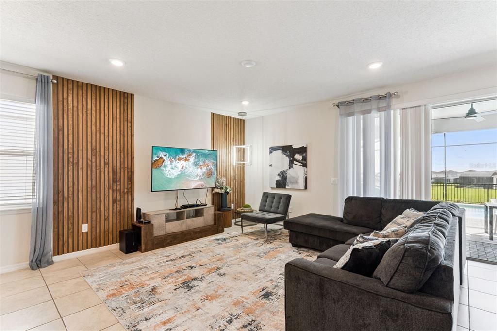For Sale: $745,000 (8 beds, 6 baths, 4036 Square Feet)