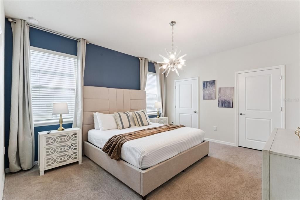 For Sale: $745,000 (8 beds, 6 baths, 4036 Square Feet)
