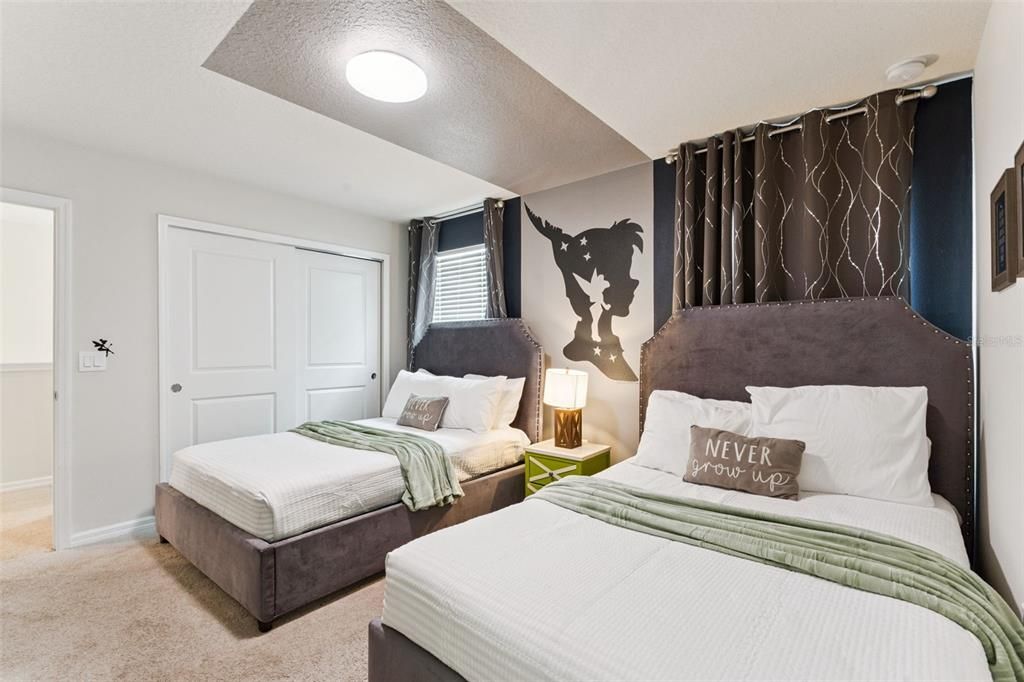 For Sale: $745,000 (8 beds, 6 baths, 4036 Square Feet)