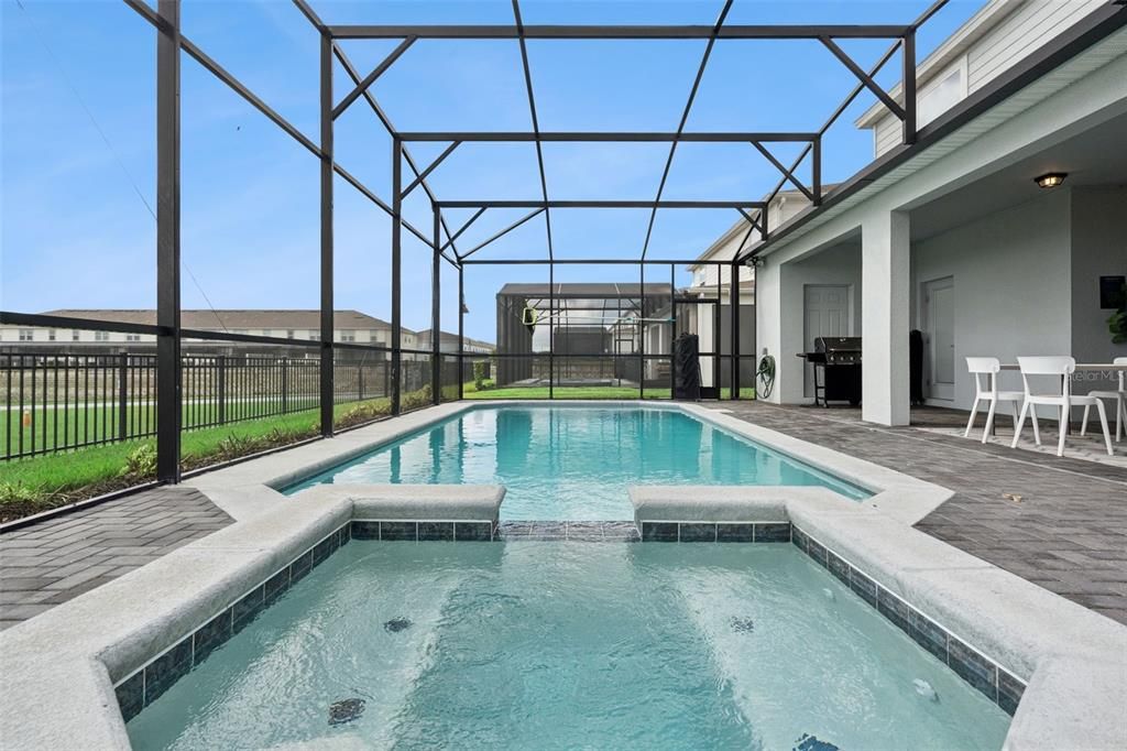 For Sale: $745,000 (8 beds, 6 baths, 4036 Square Feet)