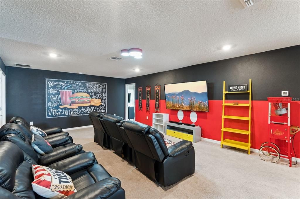 For Sale: $745,000 (8 beds, 6 baths, 4036 Square Feet)
