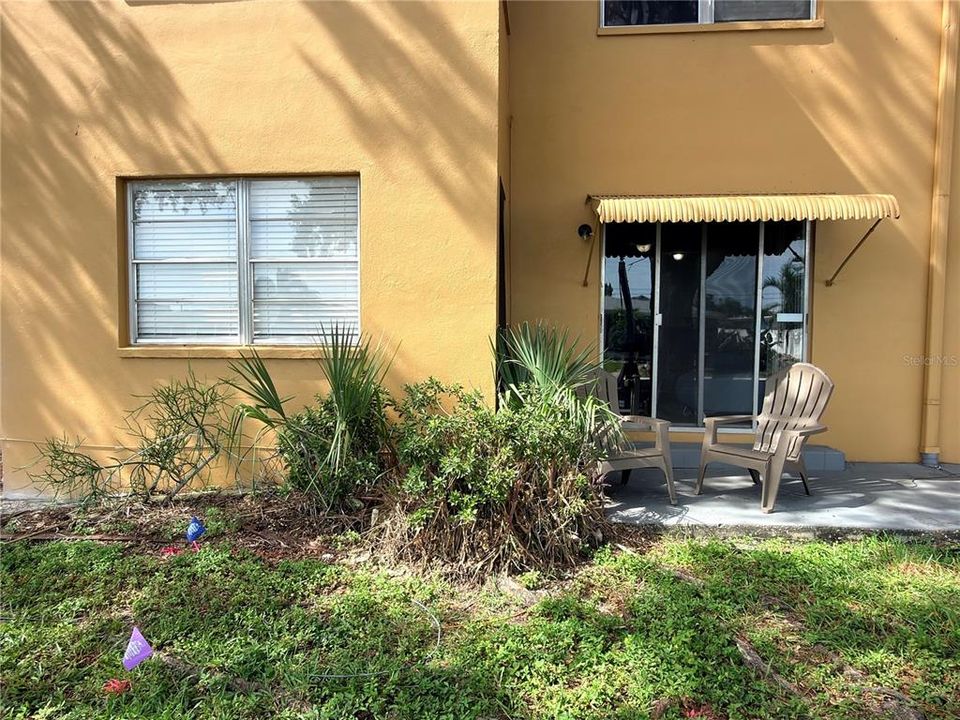 For Rent: $2,000 (2 beds, 1 baths, 771 Square Feet)