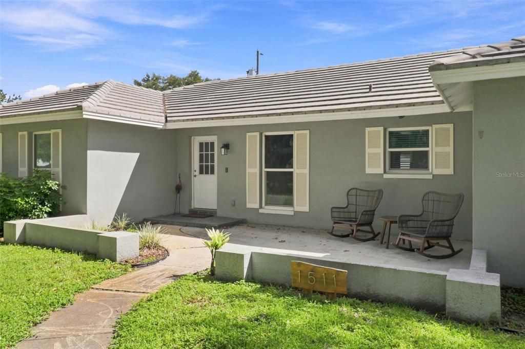 For Sale: $460,000 (3 beds, 2 baths, 1820 Square Feet)
