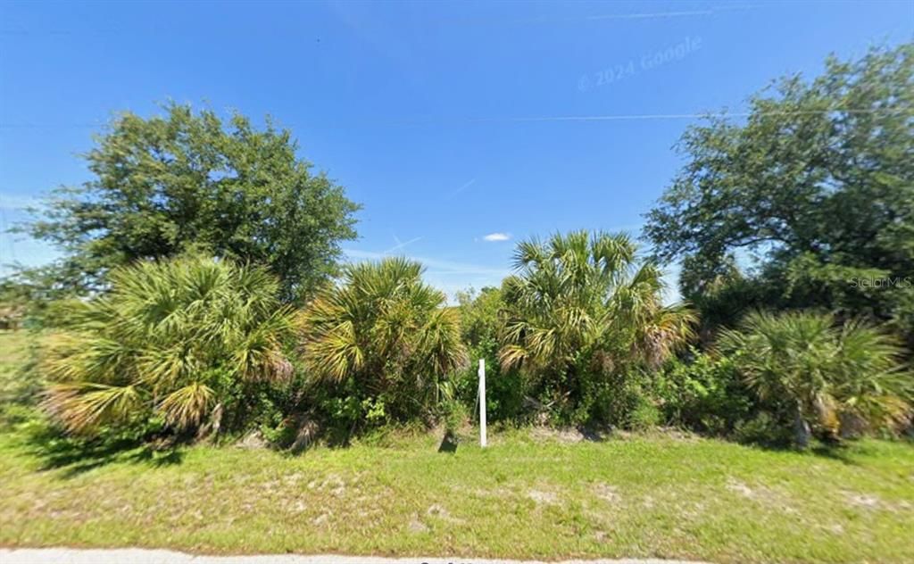 For Sale: $19,000 (0.23 acres)
