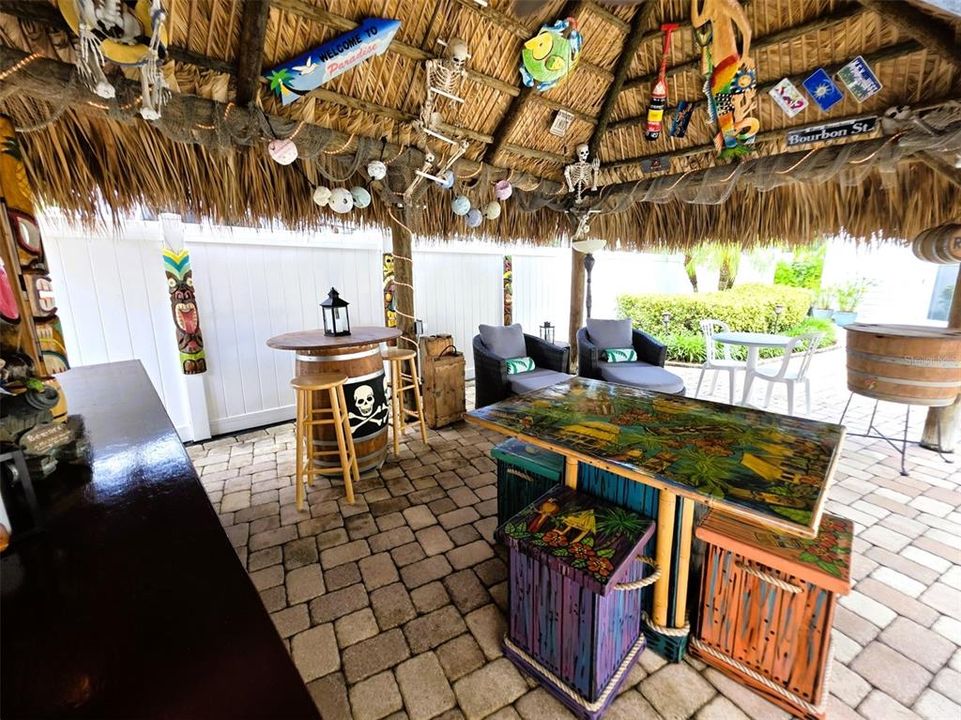 На продажу: $284,900 (1 спален, 1 ванн, 1070 Квадратных фут)