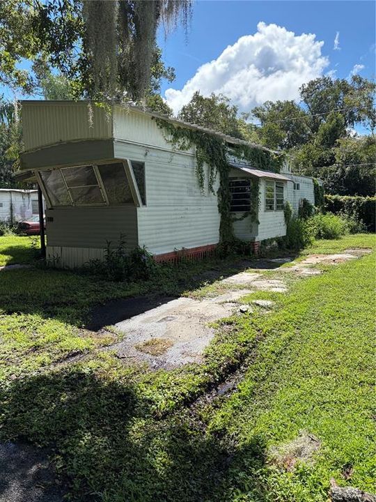 Active With Contract: $65,000 (1 beds, 1 baths, 530 Square Feet)