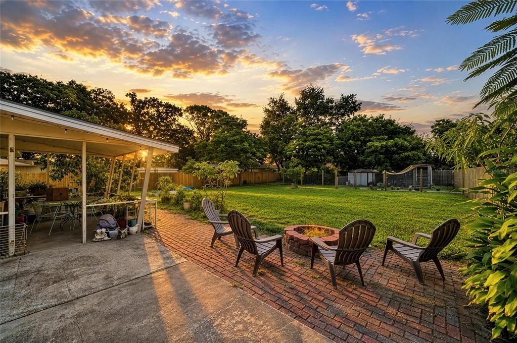 En Venta: $435,000 (5 camas, 4 baños, 3422 Pies cuadrados)