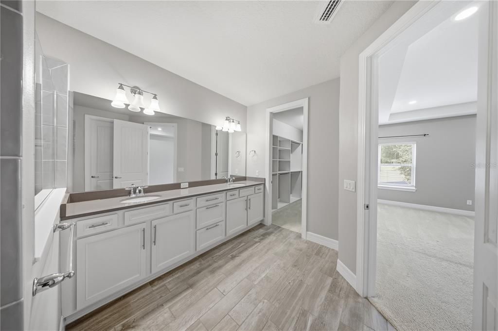 For Sale: $849,900 (4 beds, 3 baths, 3567 Square Feet)