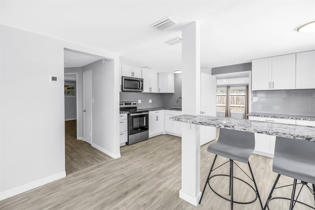En Venta: $349,000 (3 camas, 2 baños, 1294 Pies cuadrados)