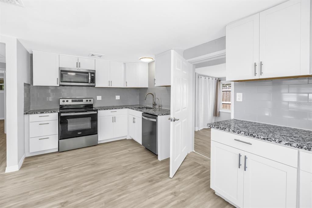 En Venta: $349,000 (3 camas, 2 baños, 1294 Pies cuadrados)