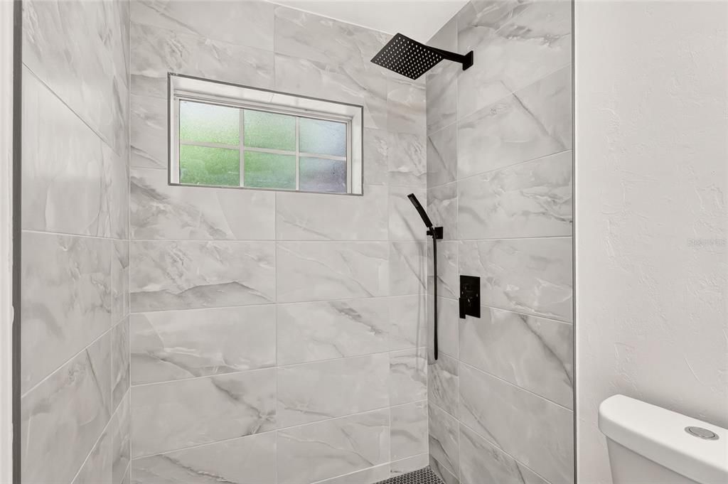 En Venta: $269,900 (3 camas, 1 baños, 1193 Pies cuadrados)