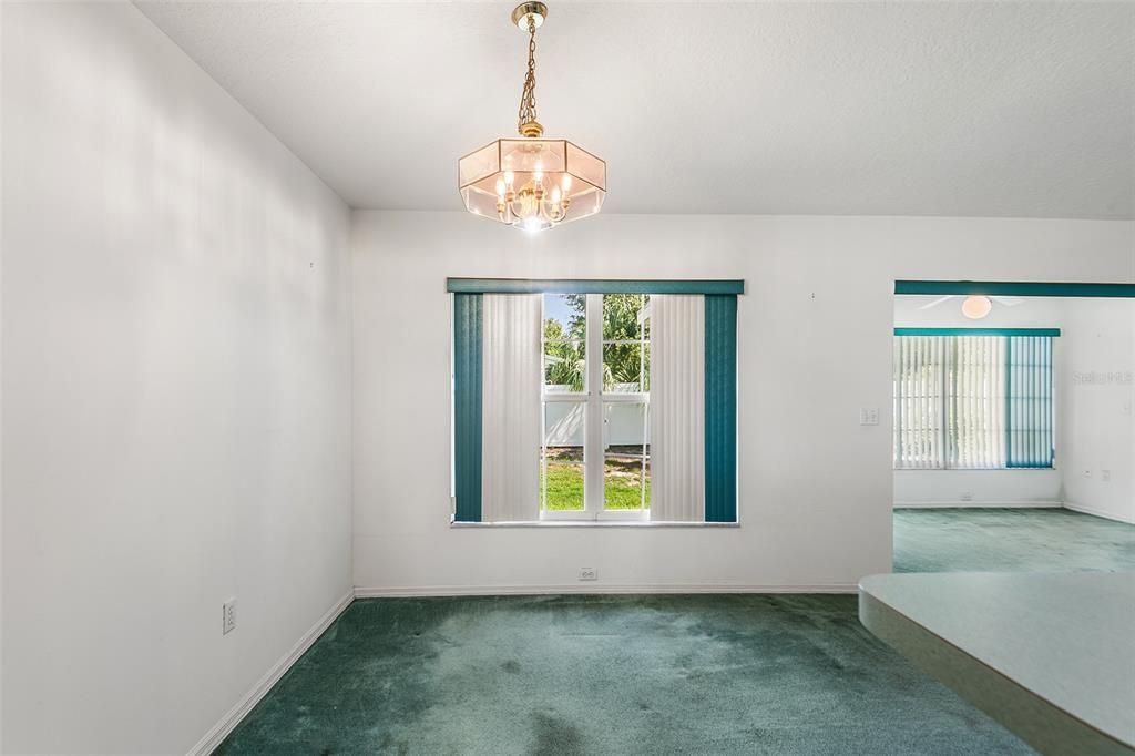 For Sale: $210,000 (2 beds, 2 baths, 1345 Square Feet)