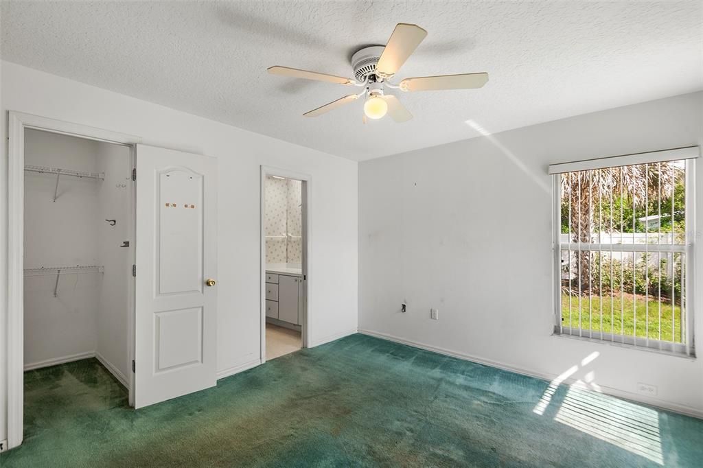 For Sale: $210,000 (2 beds, 2 baths, 1345 Square Feet)