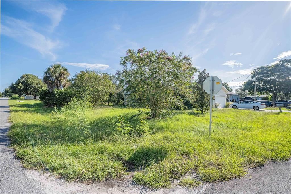 For Sale: $198,000 (3 beds, 2 baths, 1200 Square Feet)