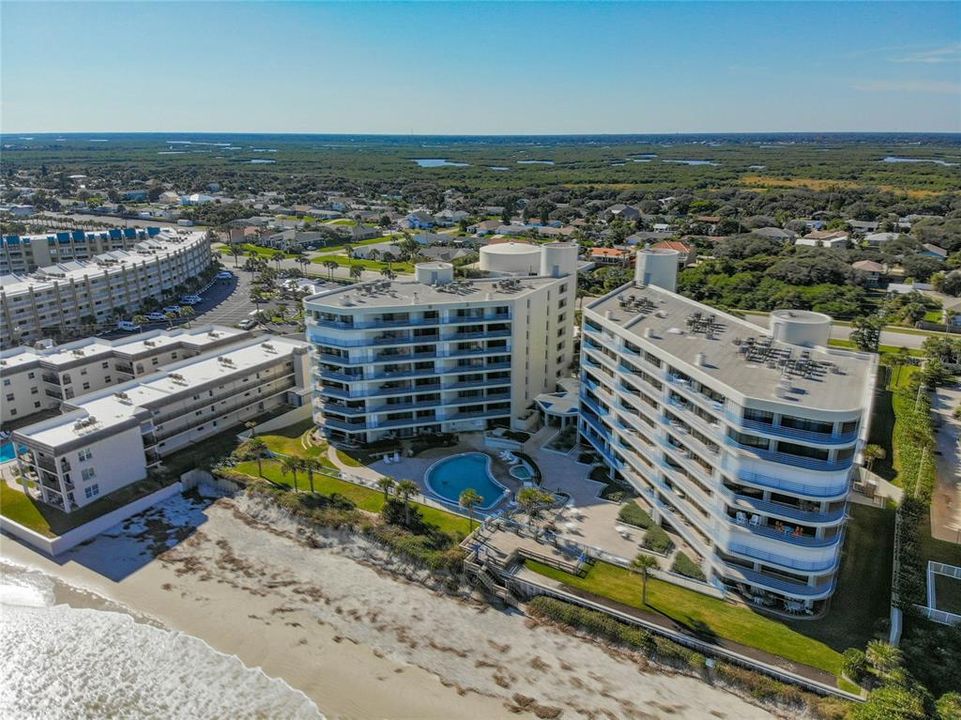En Venta: $859,500 (2 camas, 2 baños, 1601 Pies cuadrados)