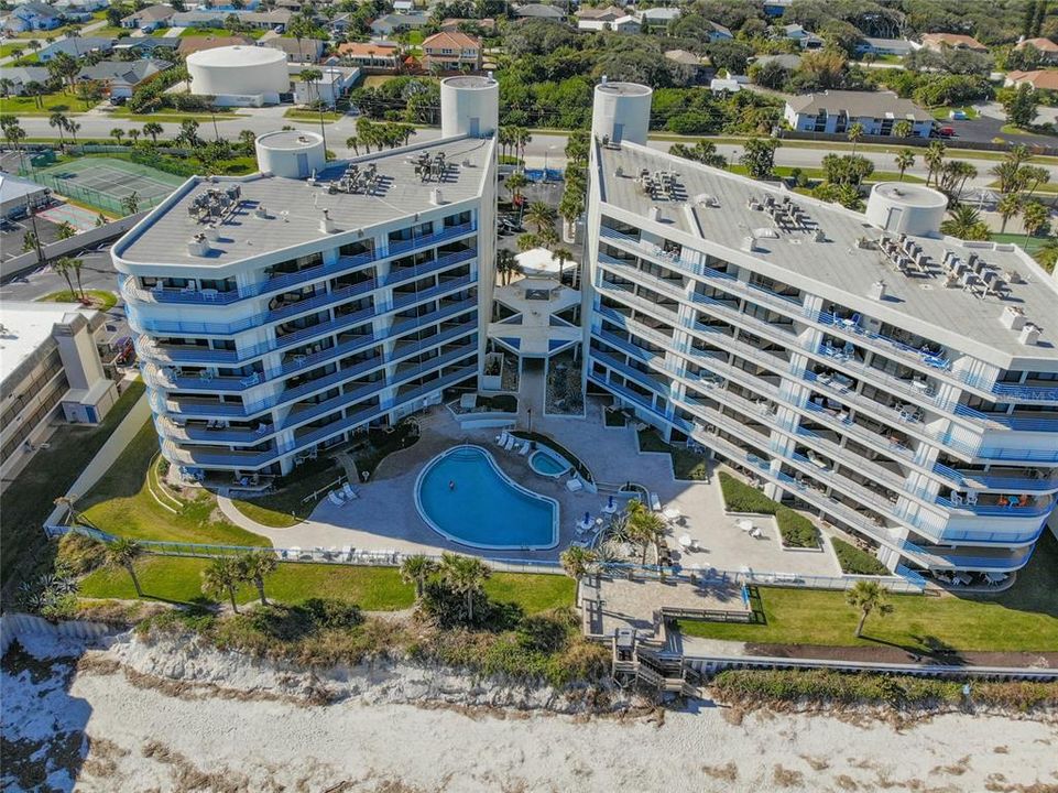 En Venta: $859,500 (2 camas, 2 baños, 1601 Pies cuadrados)
