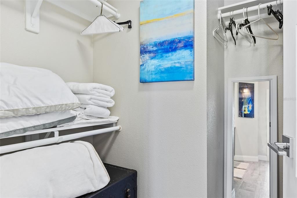 En Venta: $859,500 (2 camas, 2 baños, 1601 Pies cuadrados)