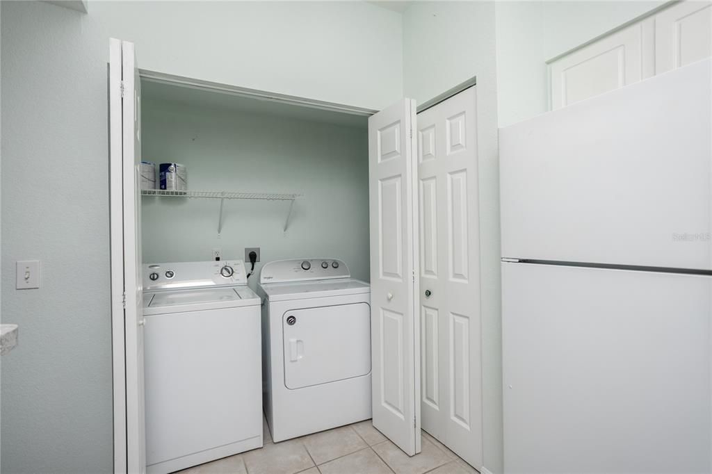 For Sale: $215,000 (2 beds, 2 baths, 1088 Square Feet)