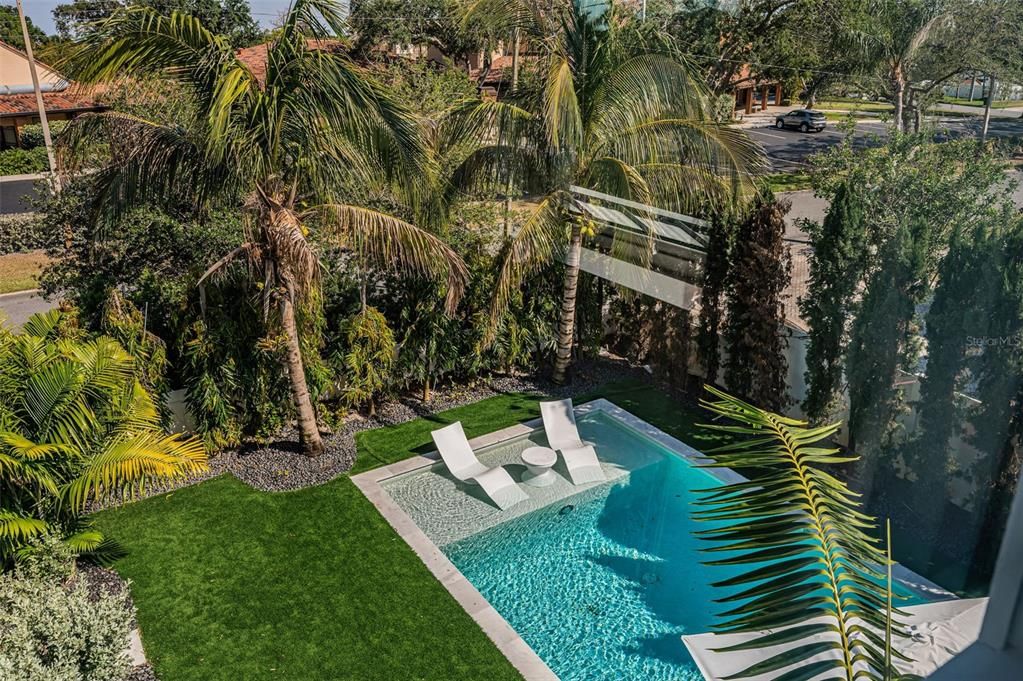 For Sale: $3,100,000 (5 beds, 4 baths, 4335 Square Feet)