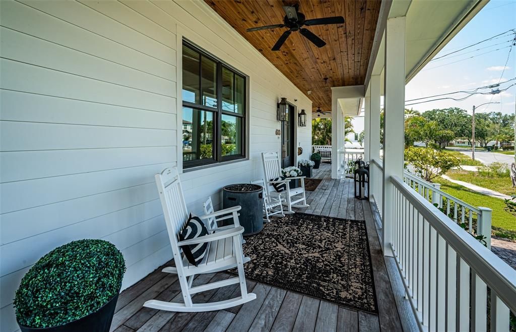 For Sale: $3,100,000 (5 beds, 4 baths, 4335 Square Feet)