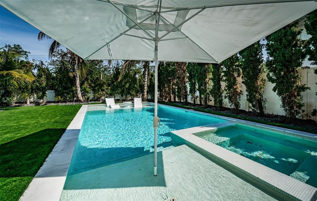 For Sale: $3,100,000 (5 beds, 4 baths, 4335 Square Feet)