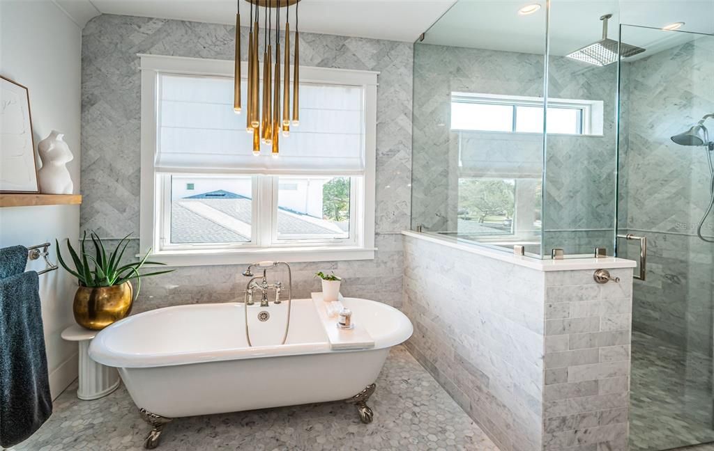 For Sale: $3,100,000 (5 beds, 4 baths, 4335 Square Feet)