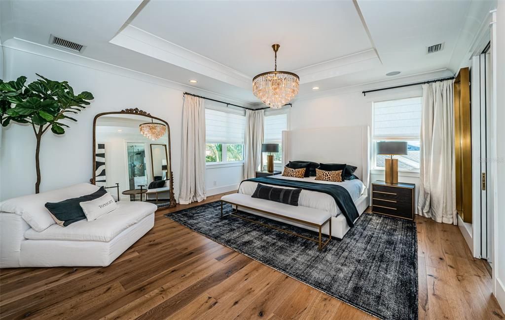 For Sale: $3,100,000 (5 beds, 4 baths, 4335 Square Feet)