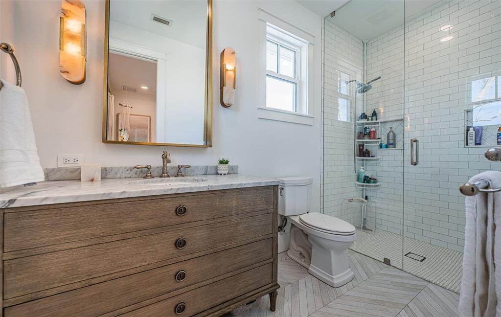 For Sale: $3,100,000 (5 beds, 4 baths, 4335 Square Feet)