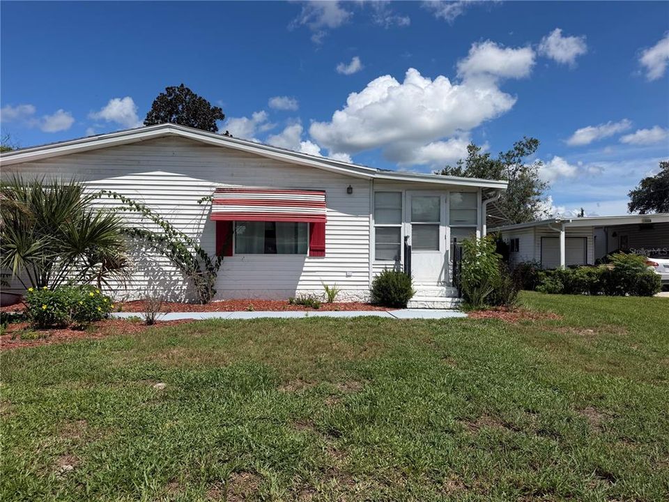 For Sale: $180,000 (2 beds, 2 baths, 1120 Square Feet)