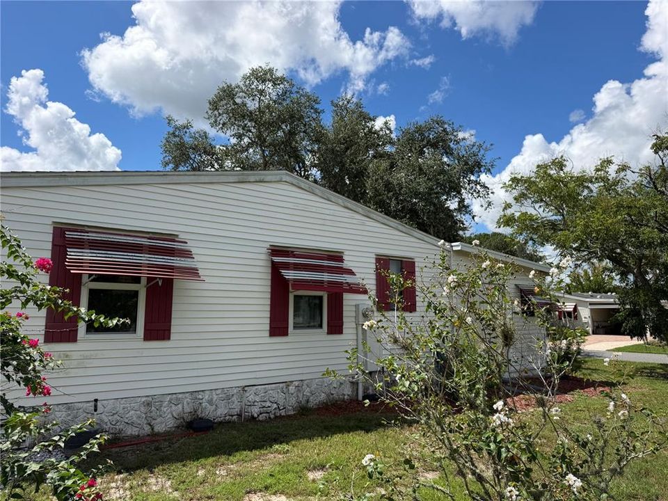For Sale: $180,000 (2 beds, 2 baths, 1120 Square Feet)