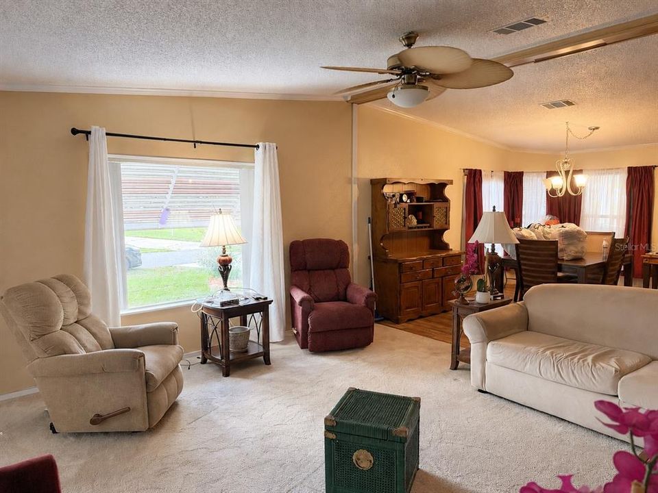 For Sale: $180,000 (2 beds, 2 baths, 1120 Square Feet)