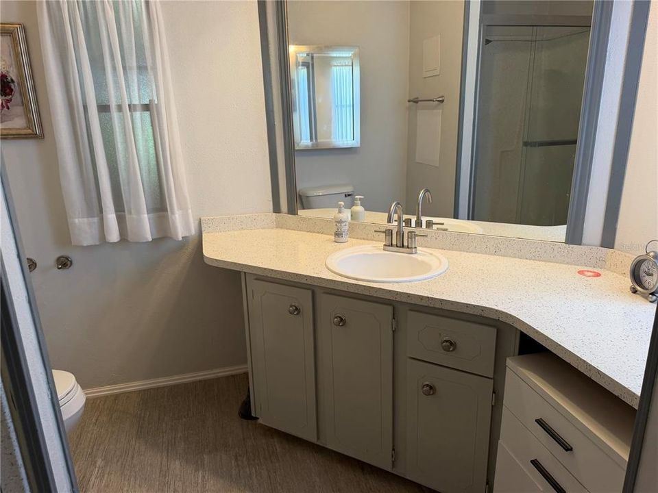 For Sale: $180,000 (2 beds, 2 baths, 1120 Square Feet)