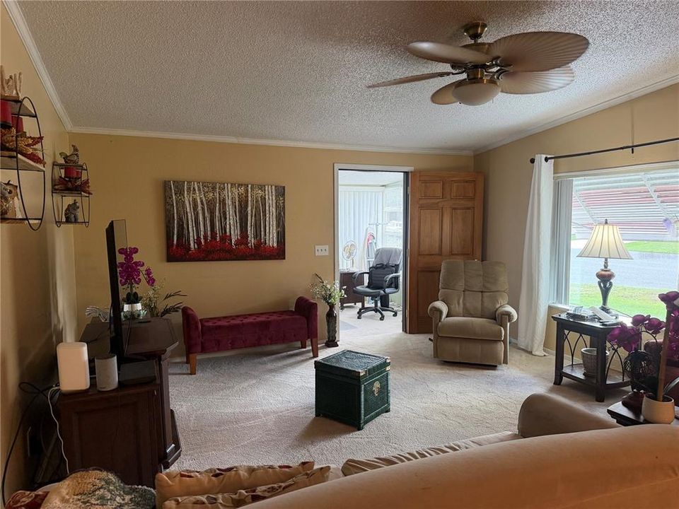 For Sale: $180,000 (2 beds, 2 baths, 1120 Square Feet)