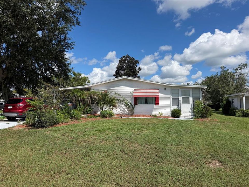 For Sale: $180,000 (2 beds, 2 baths, 1120 Square Feet)