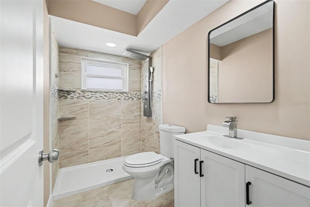 For Sale: $309,999 (3 beds, 2 baths, 1722 Square Feet)