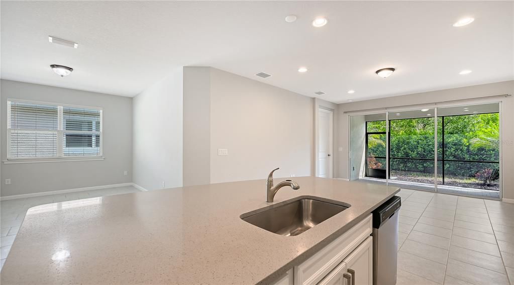 En Venta: $420,000 (2 camas, 2 baños, 1674 Pies cuadrados)