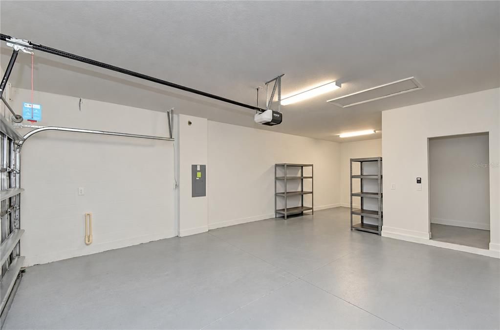 En Venta: $489,000 (3 camas, 3 baños, 2366 Pies cuadrados)